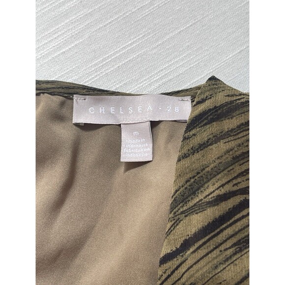 Chelsea28 Split Long Sleeve Tiered Dress In Olive Black Geode Stripe Sz M New - Picture 9 of 11